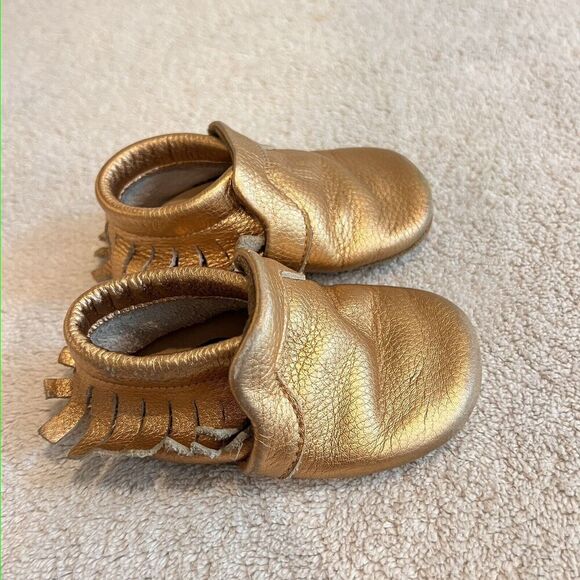 Lot Little Love Bug Leather Shoe 4 Baby Girl Floral Gymboree Sneakers Athletic 3 - Picture 4 of 16